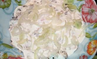 слоеный рыбный салат, рыбный салат с картофелем, рыбные салаты на праздничный стол рецепты, рыбный салат с яйцом рецепт, салат с рыбной консервой мимоза