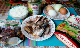 салат из консервированной сайры риса яиц, салат с рисом и сайрой рецепт